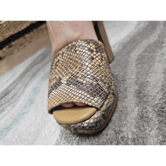 Free people Snakeskin platform block 4.5 in heels Size6.5 - Picture 4 of 7